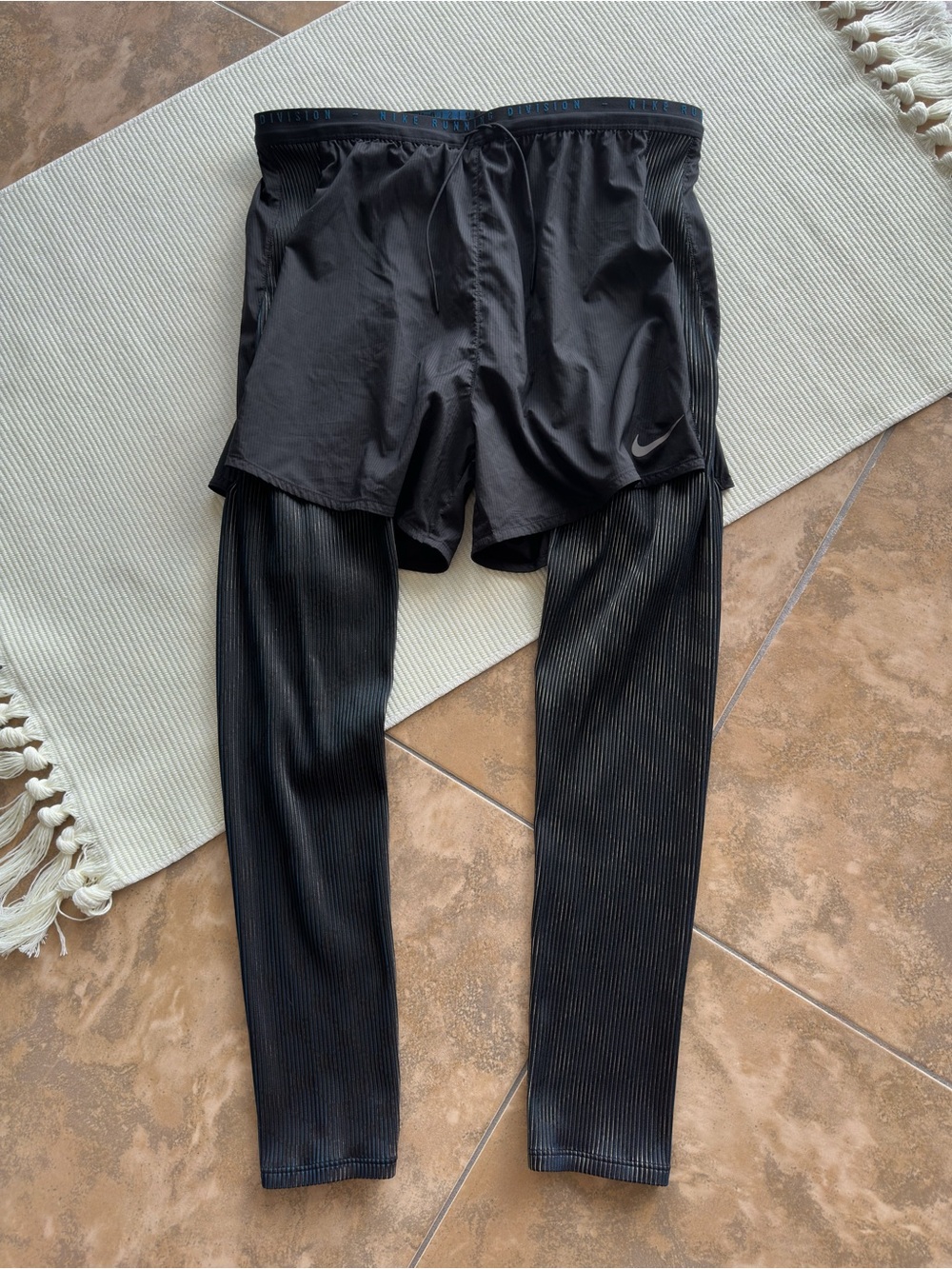Nike Run Division Hybrid Black/Navy 2-in-1 Running Tights & Shorts